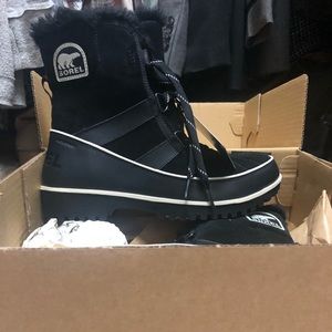 Sorel Tivoli II black waterproof boots